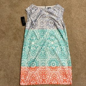 The Limited cap sleeve printed dress. Size: Small